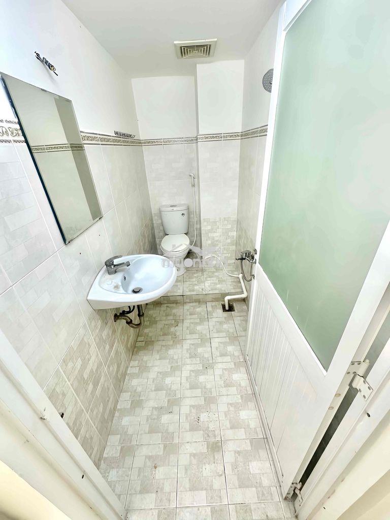 Chdv mặt tiền kdc phú mỹ full nt lầu 2 cửa sổ trời thoáng mát - 3