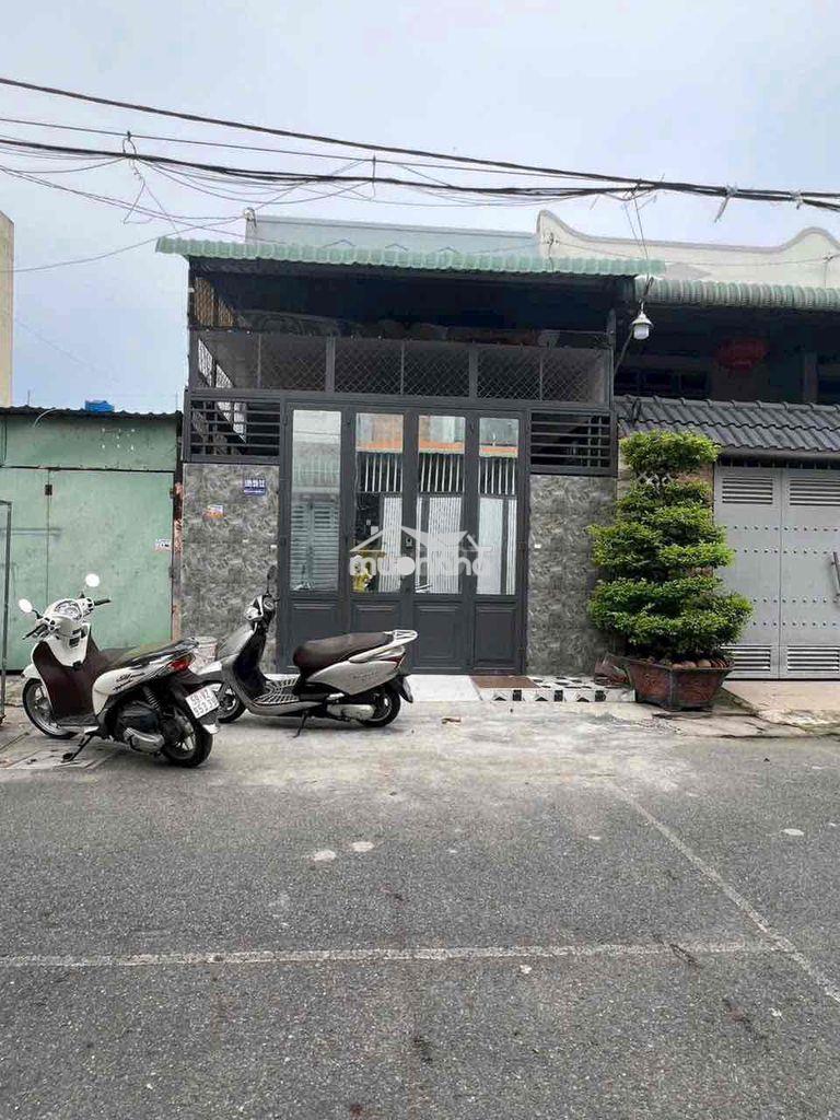 Cho thuê nha mới sơn sửa tx 33 q12 gần chợ tx gồm 3p ngu giá 8tr