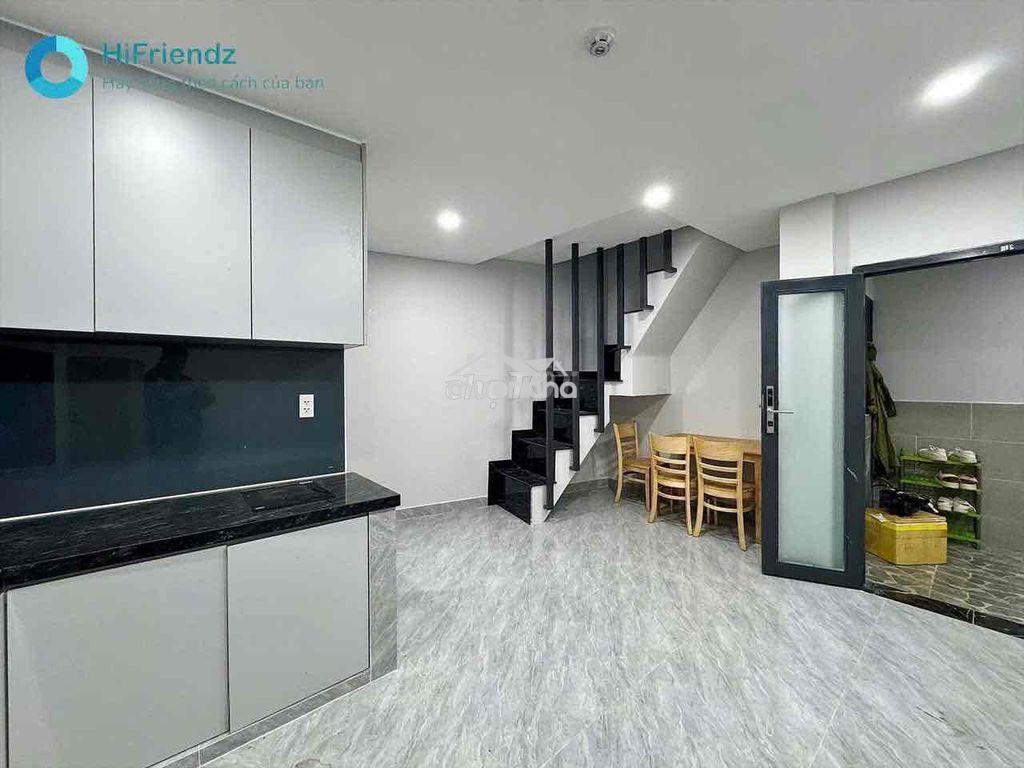 Nhà dãy siêu xịn, 1 trệt 1 lầu, sân để xe riêng, bảo vệ 24/7 - 2