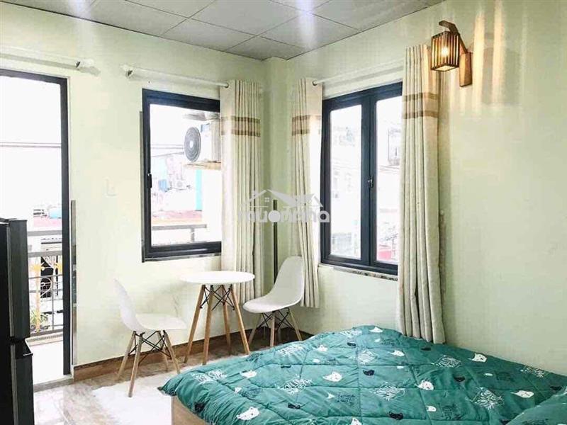 Trống sẵn phòng ban công siêu thoáng ngay bến vân đồn quận 4