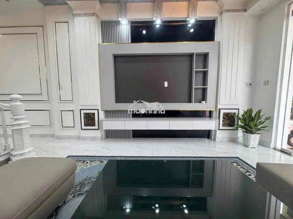 Nhà ngõ đông trung hành ô tô đỗ cửa - 2
