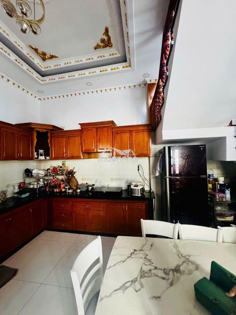 Giảm sâu gần 500tr, hxh tân hạnh đồng nai, 3 lầu, 4pn, 183,5m² sàn - 2