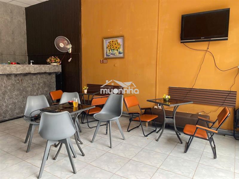 Cần sang quán cafe khu go dĩ an. giá 30trieu.