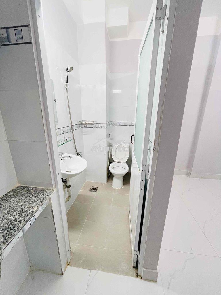 Phòng trống ở liền trường chinh- cộng hoà - nhà ga t3 - 3