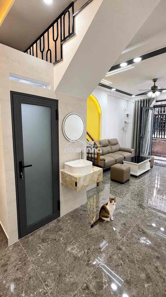 Nhà 2 tầng phú trung – cách lạc long quân 30m – 4,99 tỷ - 4