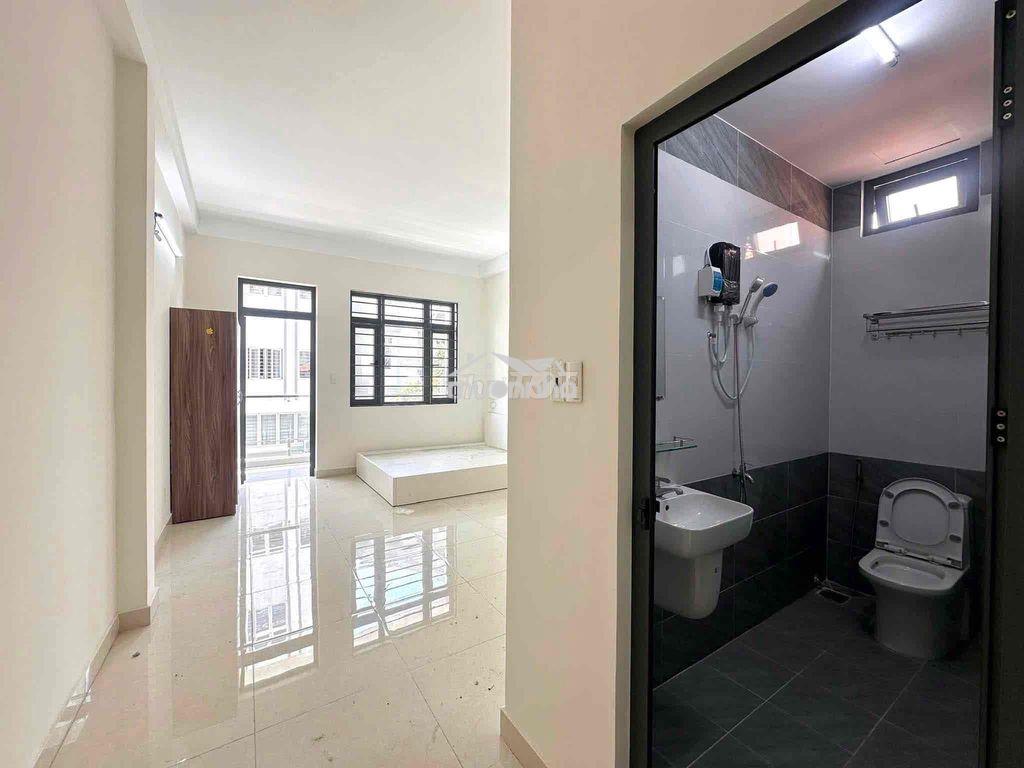 Cho thuê căn hộ ban công mới 100% ngay cv làng hoa - 4
