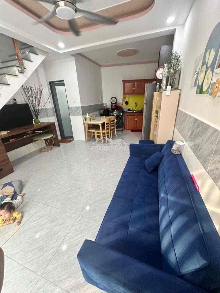 Nhà 1 trệt 1 lầu giá rẻ