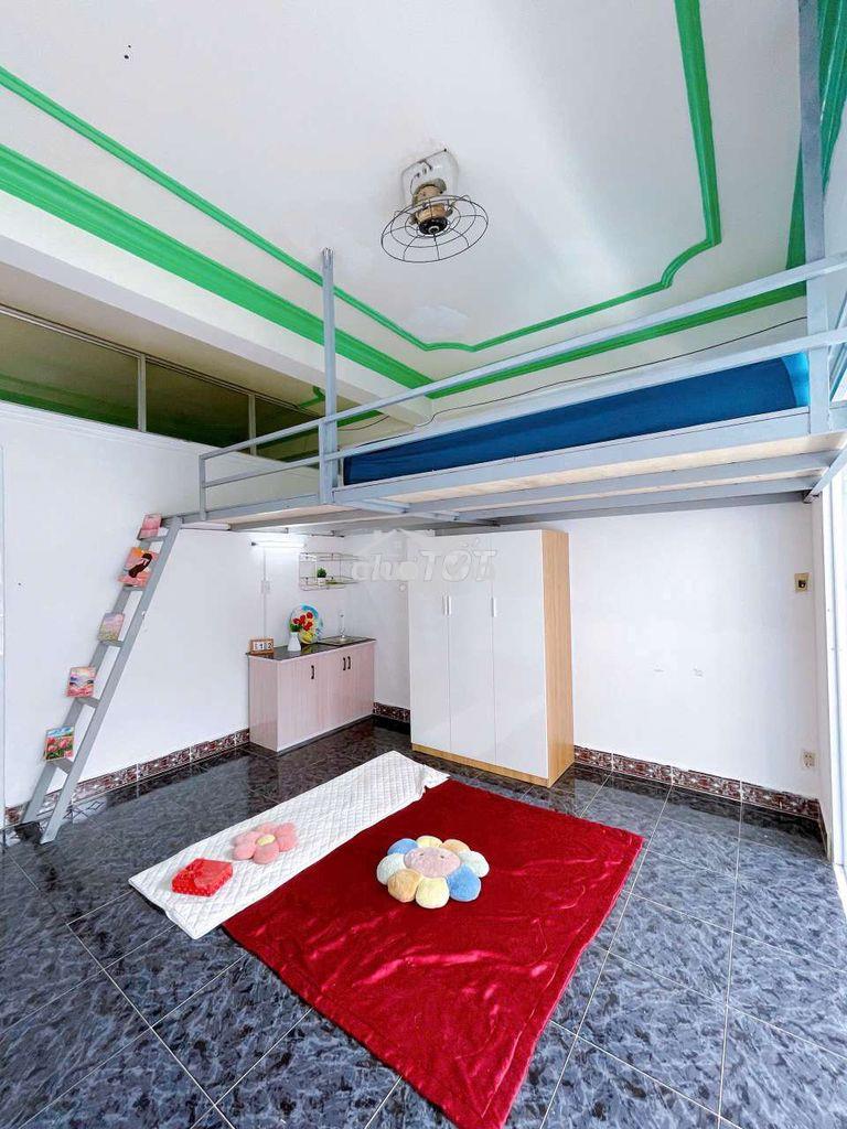 Phòng ban công rộng 30m² – siêu thoáng 🌿 - 2