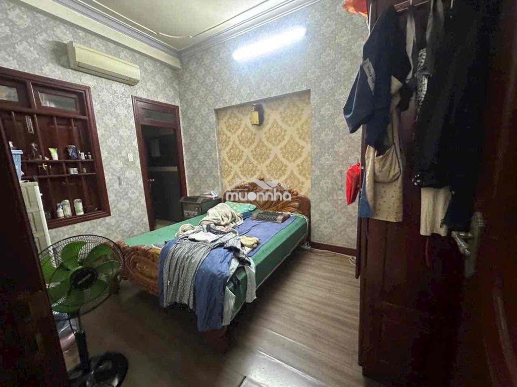 Bán nhà mặt tiền đường 147, gần cđ công thương, plb quận 9 dt: 6 x 23 - 4