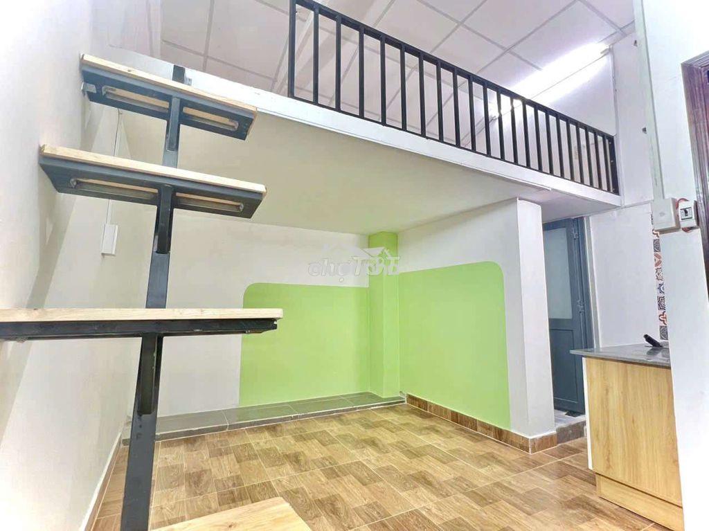 Phòng có gác rộng rãi ngay sát các trường đh lớn - Ảnh 2