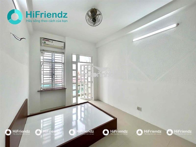 Khai trương căn hộ ban công và cửa sổ ngay hậu giang q6 gần dh y dược