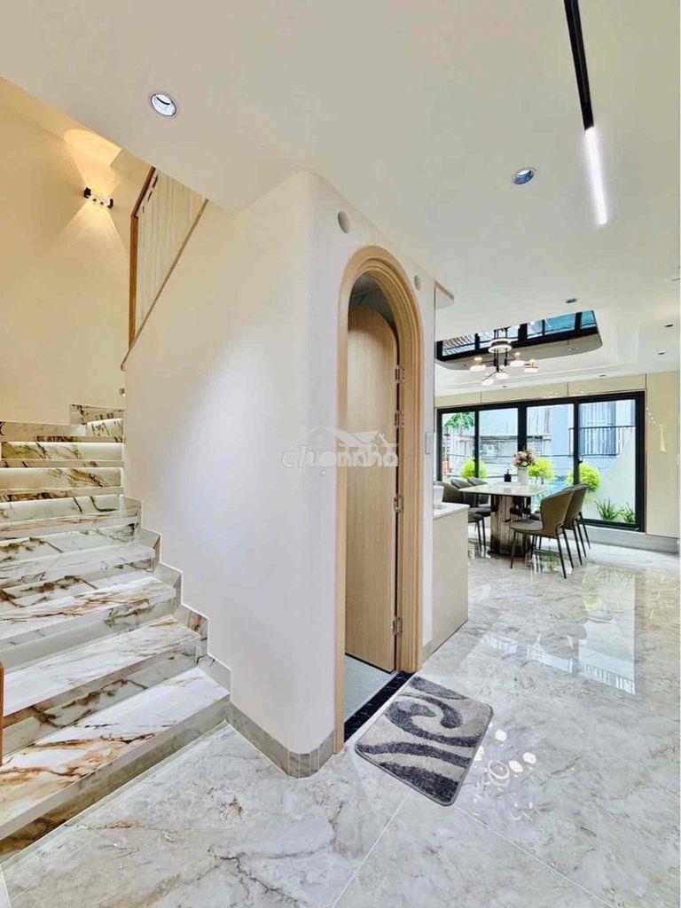 Nhà mới quang trung - xe hơi vào tận nhà — 50m2 - 5tầng - 3