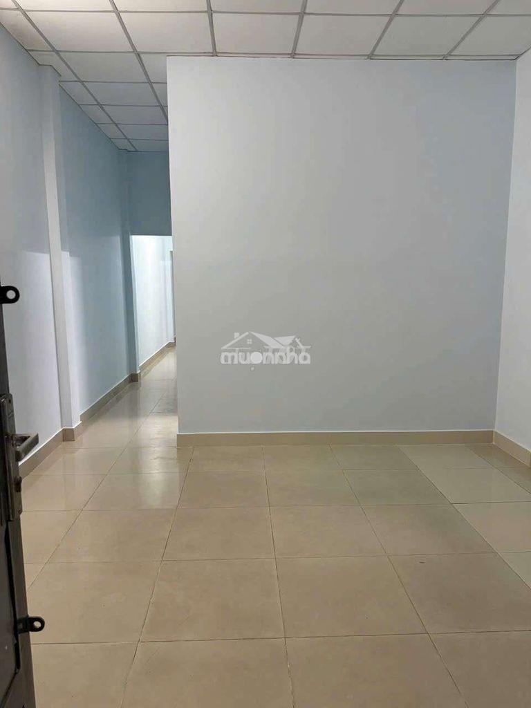 Nhà giá rẻ 1 xẹc hẻm trước nhà 8m ô tô để trong nhà - 2