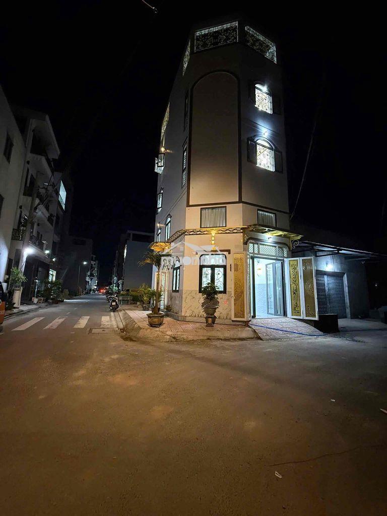 Nhà lô góc tây lân chính chủ bán