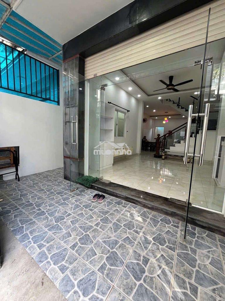 Nhà 1 trệt 2 lầu 4x16m 4 phòng 5 wc hẻm 1979 huỳnh thị đồng
