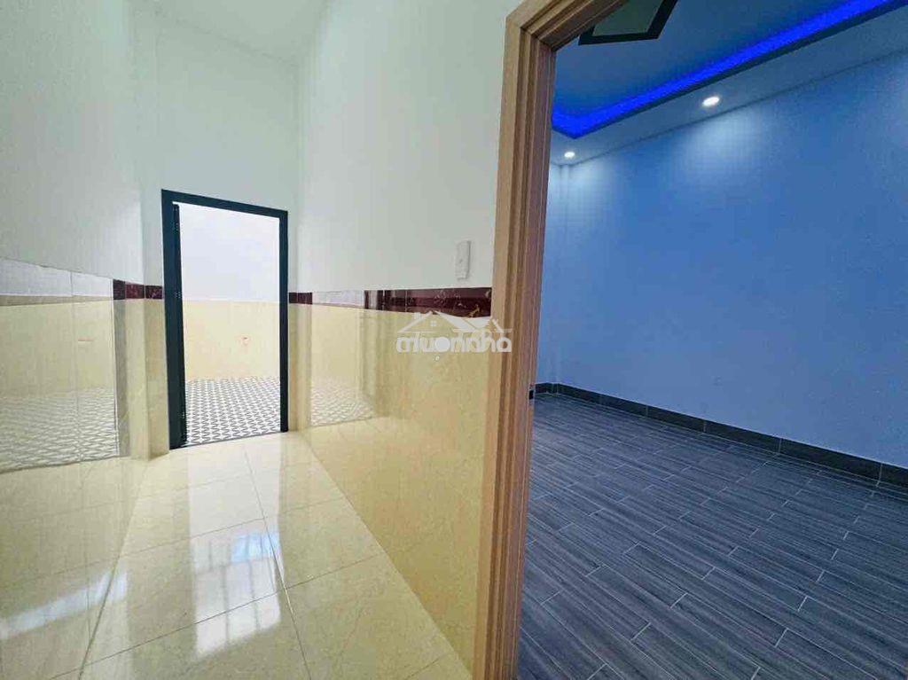 Trung tâm ngã 3 mỹ hạnh - 4