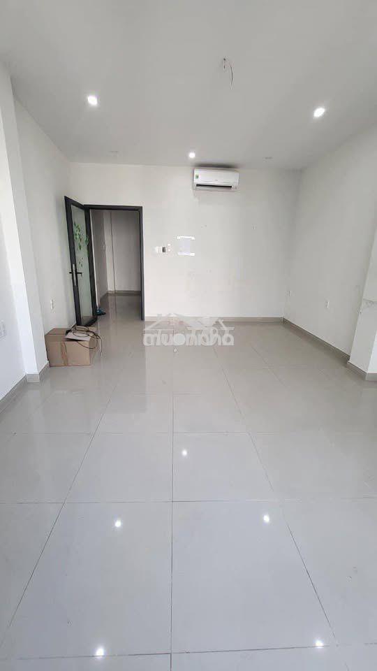Bán nhà phố đường lam sơn gần sân bay 4*10 xe hơi vào tận nhà giá 9,4t - 3
