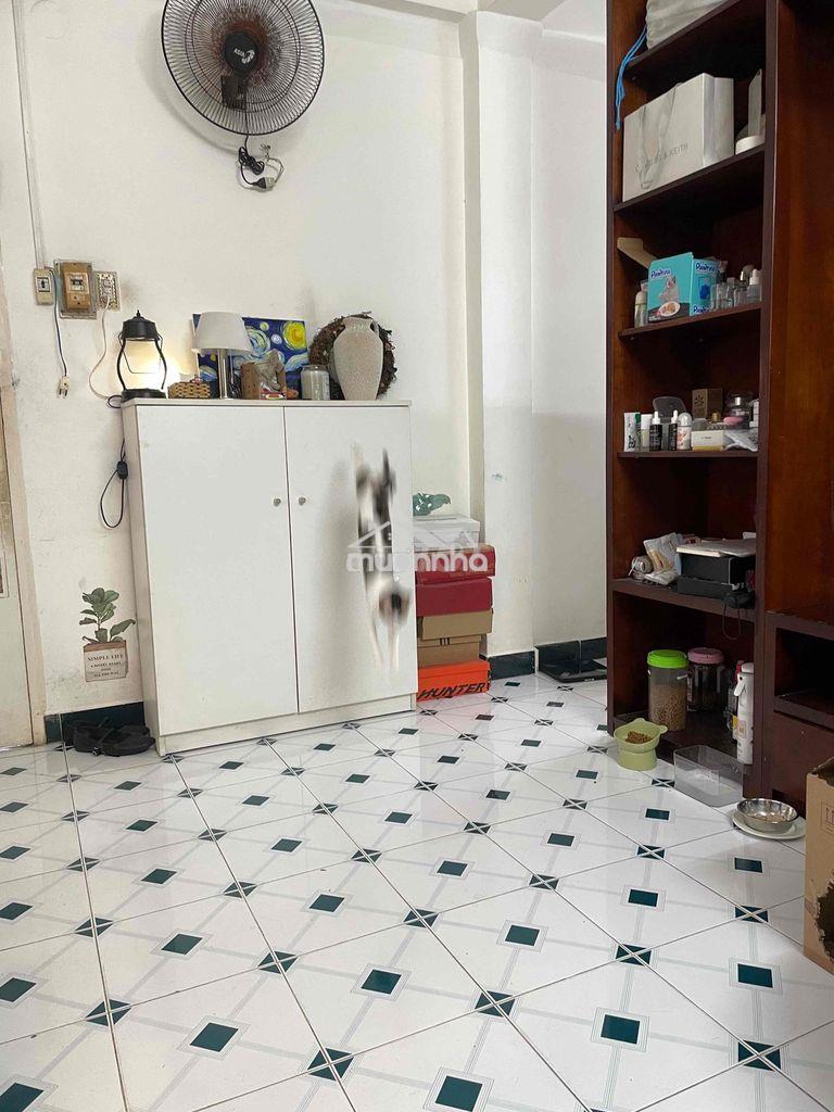 [Quận 4 sát quận 1] - tìm nữ ở ghép - 3tr250/ tháng (ngay cầu ông lãnh - 2