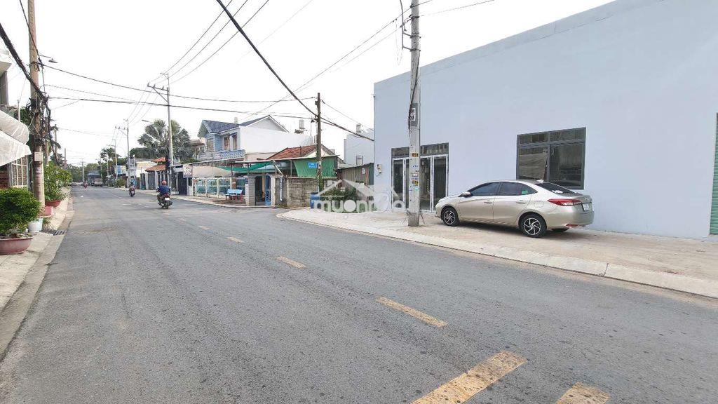 Kho xưởng 3 mặt tiền tân hiệp 15-hóc môn.dt đất 400m, dt sàn 273m.25tr - 3