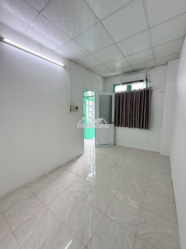 Cho thuê tầng 1  có 2 phòng ngủ - 2