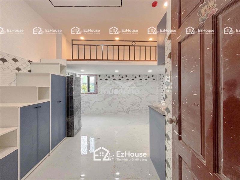 Duplex fullnt cửa sổ thoáng ngay công viên làng hoa