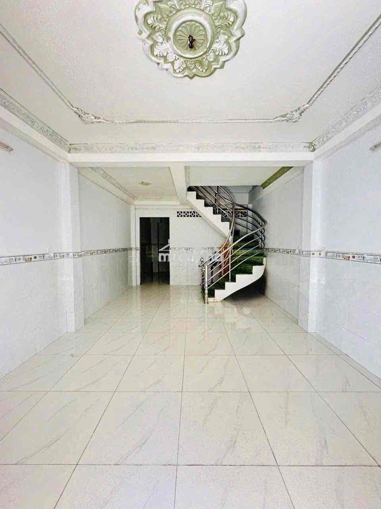Cho thuê nhà đuong nội bô-thuộc khu bình phú-quận 6