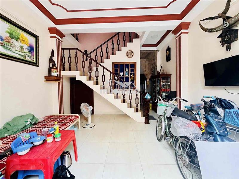 5,x tỷ - 50m2, 4 phòng ngủ, tt gò vấp, giáp sân bay