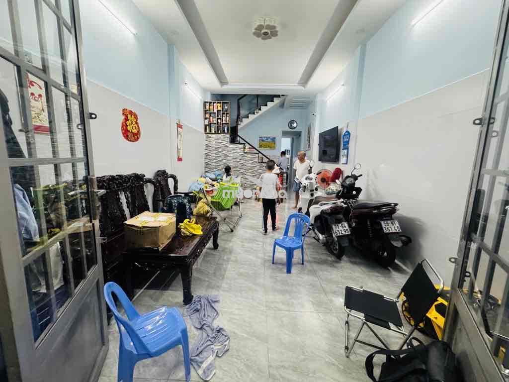 Nhà  mặt tiền đường số võ văn kiệt - kdc nam long -xe hơi ngủ nhà 90m2 - 2
