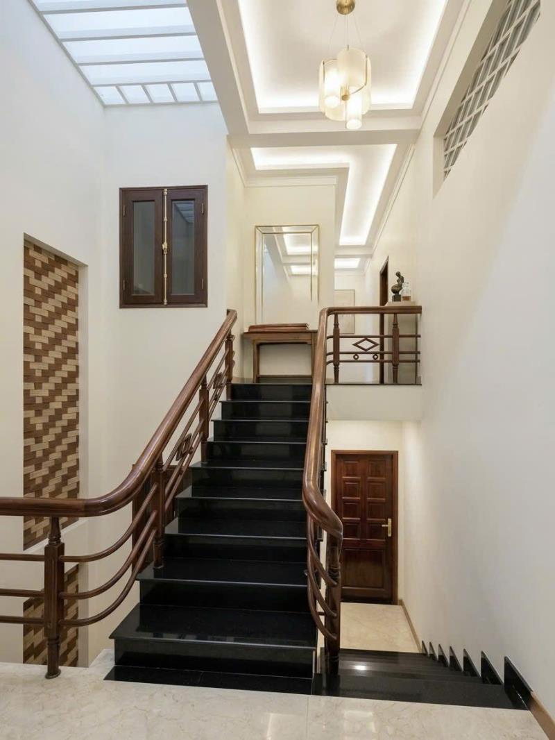 Gấp bán ! nhà 4 tầng ,hxh 8m, cách ga t3 300m, 80m2,sổ vuông. - 4