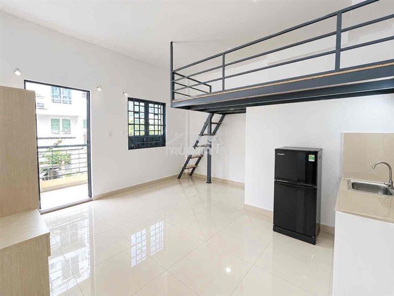 Phòng gác bancol ngay cộng hoà - học viện hàng không - sẵn máy lạnh