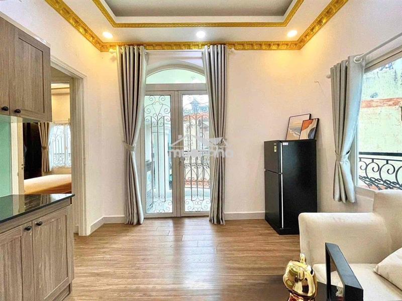 Căn hộ 1 phòng ngủ ban công rộng ngay hai bà trưng trống sẵn