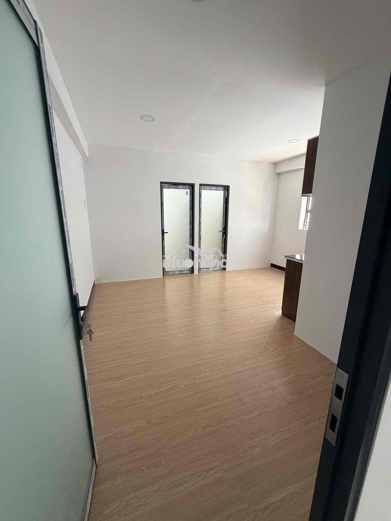 Chính chủ cho thuê căn hộ 2 phòng ngủ 70m2 không giới hạn người ở