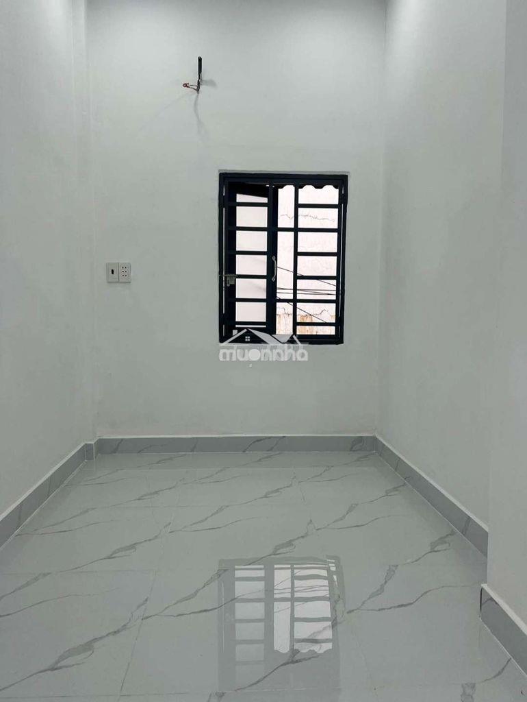 Liinh chiểu, nhà 2 tầng, mới đẹp, ở ngay gần chợ thủ đức. chỉ 1.x tỷ.  - Ảnh 3