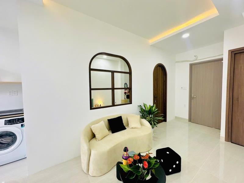 Cho thuê 1pn ban công 40m2 có máy giặt riêng ngay chợ bà chiểu - ngã tư phú nhuận - đại học văn lang - 3