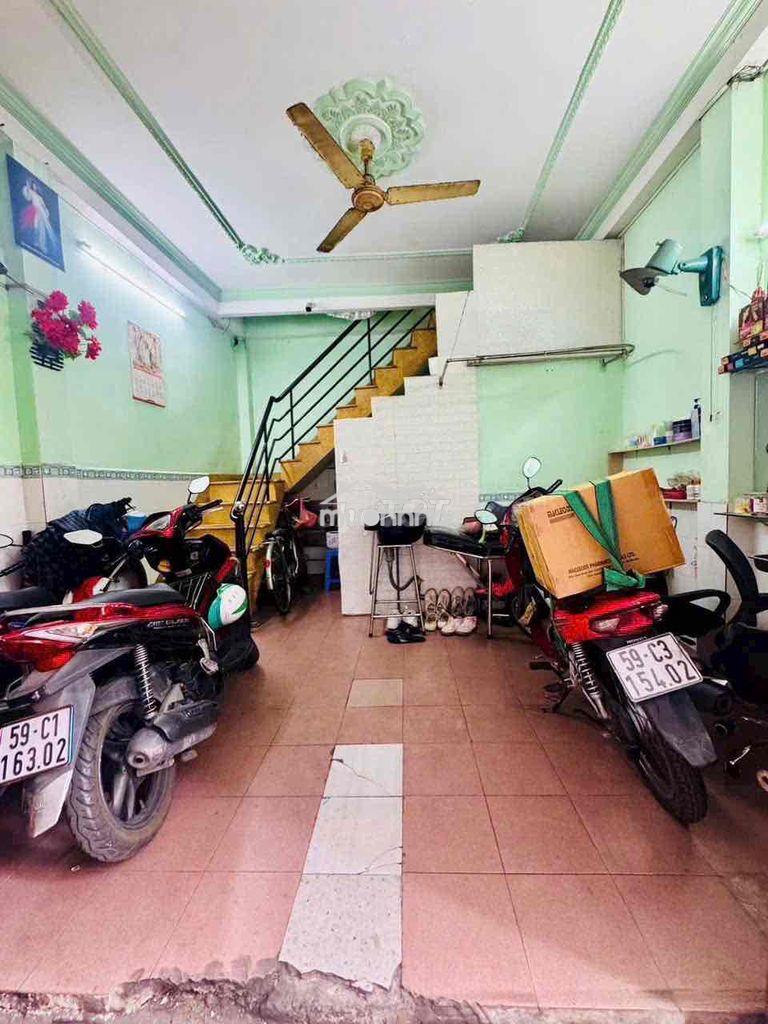 Hiệp nhất - p4 - tân bình - sát sân bay - 4 tầng hoàn công - 3,65 tỷ - 2