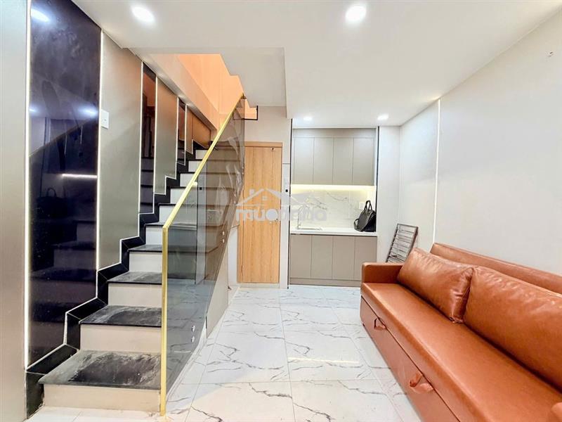Bán nhà đường trần hưng đạo, dt 3mx4m, 1 trệt, 2 lầu, giá 4.25 tỷ tl