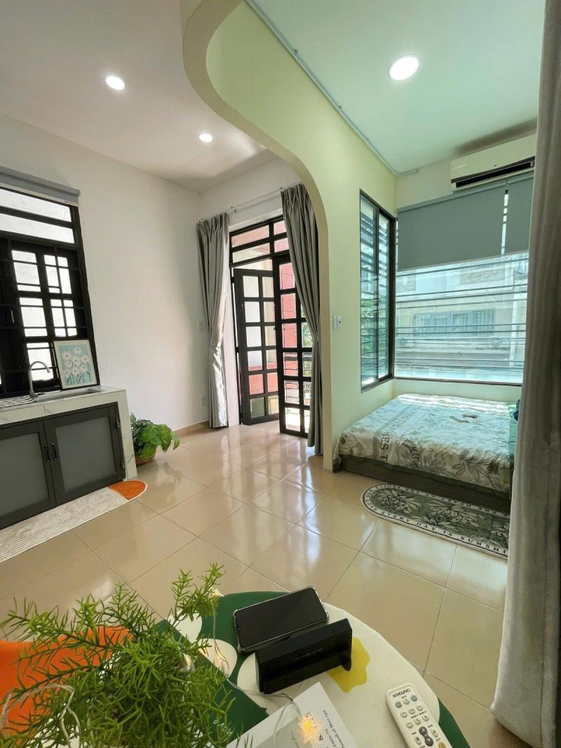 Căn hộ cho thuê có ban công tại 47/42 bùi đình túy, bình thạnh, gần hutech, văn lang, hồng bàng, uef, chợ bà chiểu. - 3