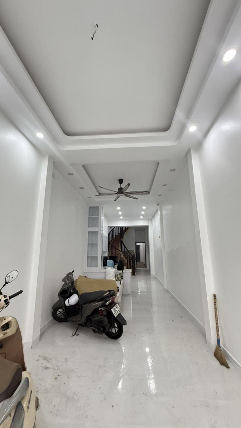 Chdv ngay ga t3, hẻm 8m, 96m2, 4 tầng,7 phòng.doanh thu 50tr/th - 2