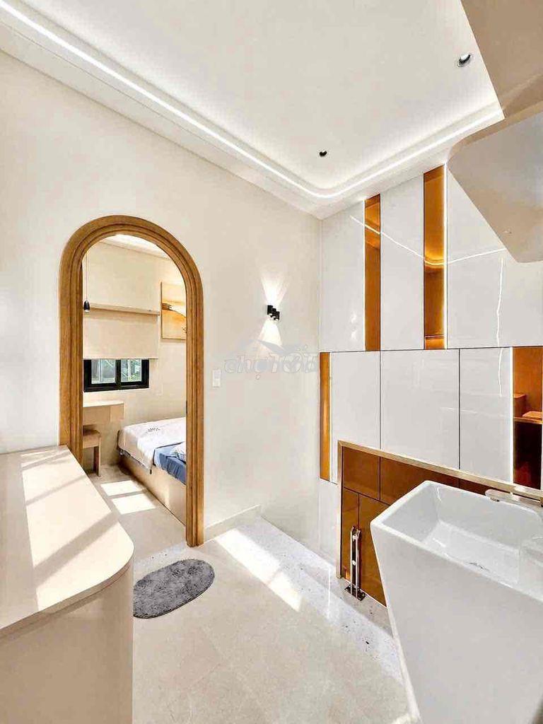 Bán nhà phan xích long, nhiêu tứ, xe hơi đỗ cửa, 3pn, giá: 5 tỷ 95 - Ảnh 2