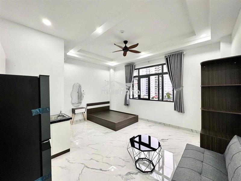 Căn hộ studio cao cấp mới xây- full nội thất có cửa sổ trời-thang máy