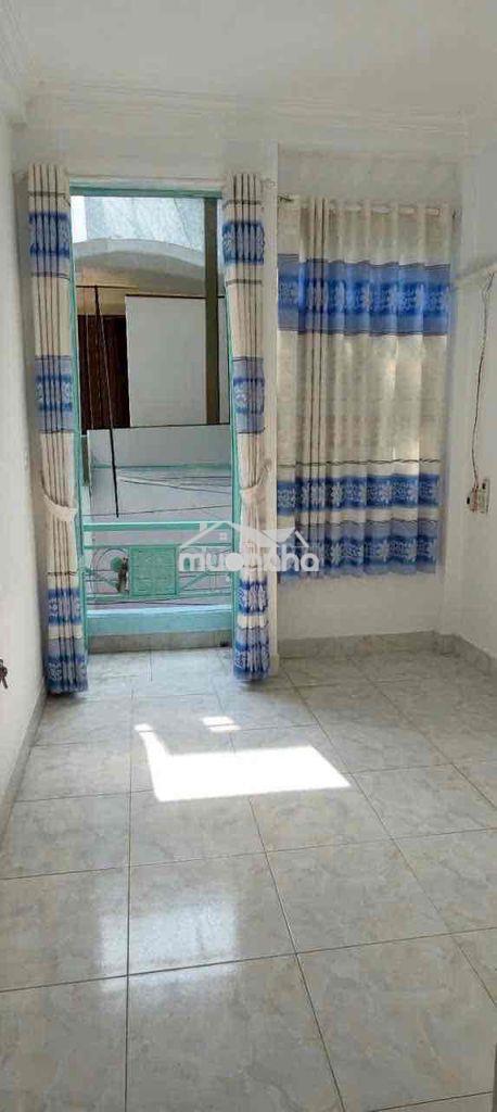 Cho thuê nhà 1 lầu 2pn2wc còn sạch sẽ.hèm 🚗.ta.ltr..q12..dt:3,3x7m - Ảnh 2