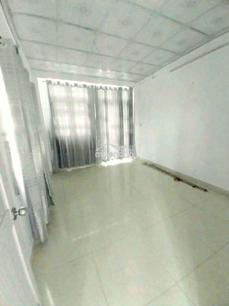 4*28. kho xưởng tân thới hiệp. q12 - 3