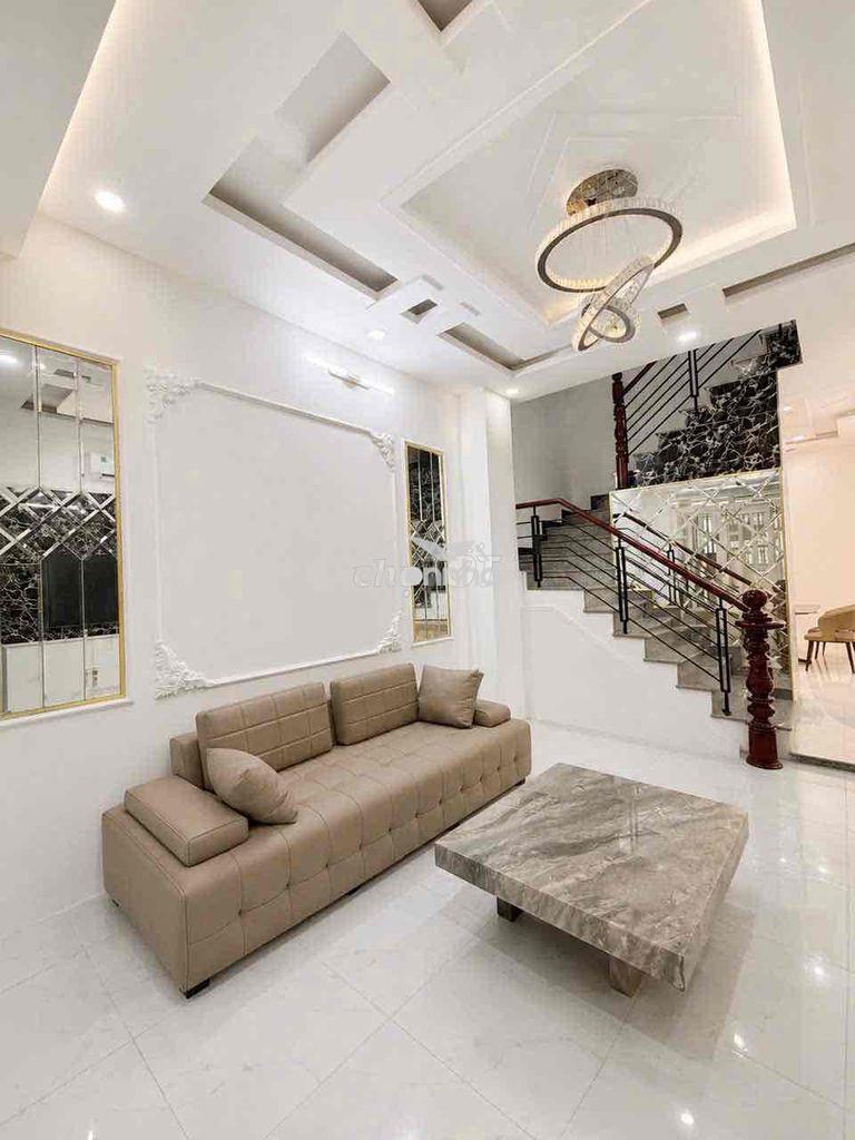 Nhà 4tầng đầy đủ nội thất cao cấp như hình tại q7- dọn vào ở ngay