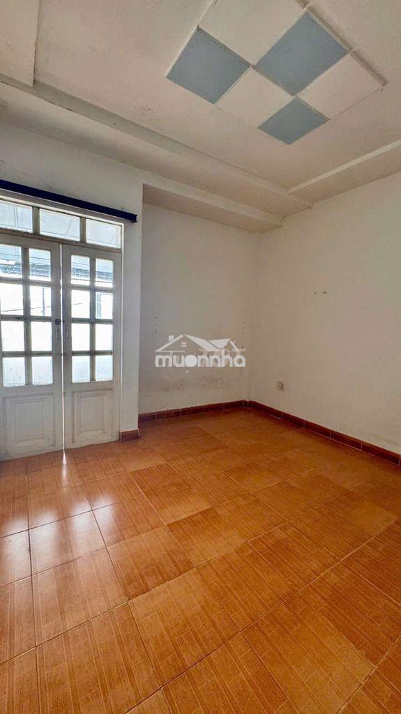 Cho thuê nhà gần bà điểm 5  dt 4*14-2pn -2wc, hẻm xe hơi tới nhà - 3