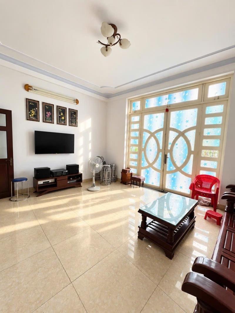 Mặt tiền đường 10m có lề , khu vip bàu cát,116m², 3 tầng , 5pn,sổ vuông - Ảnh 2