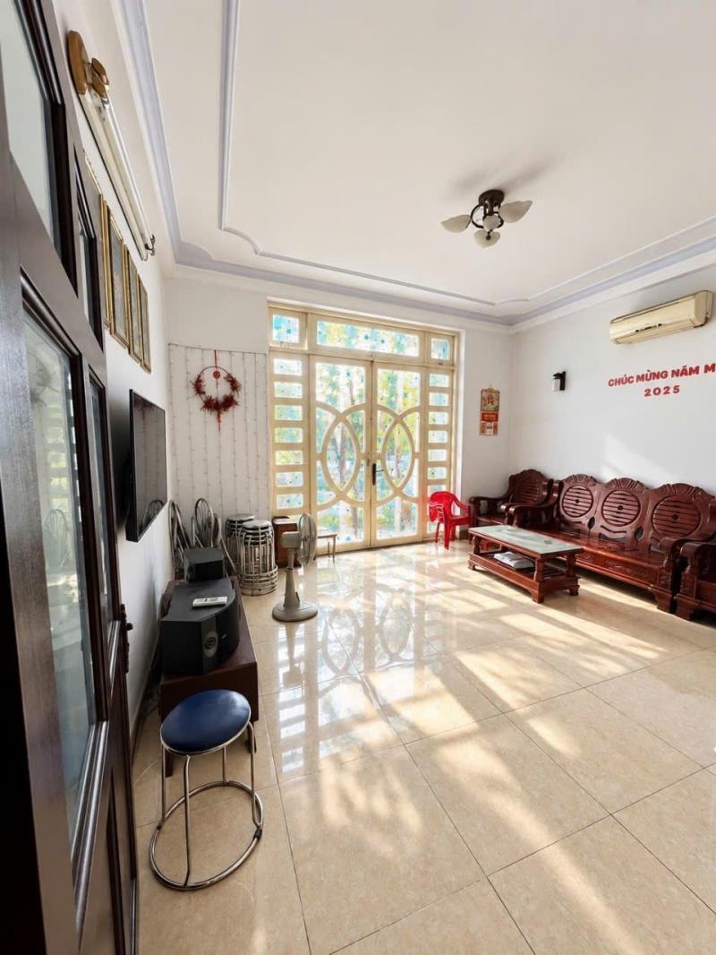 Mặt tiền đường 10m có lề , khu vip bàu cát,116m², 3 tầng , 5pn,sổ vuông - Ảnh 3