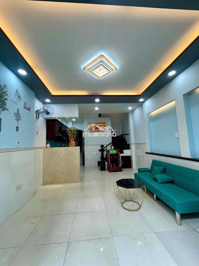 99% new 4 tầng đúc, 3pn 4wc, hẻm gần 4m, khu lê văn quới