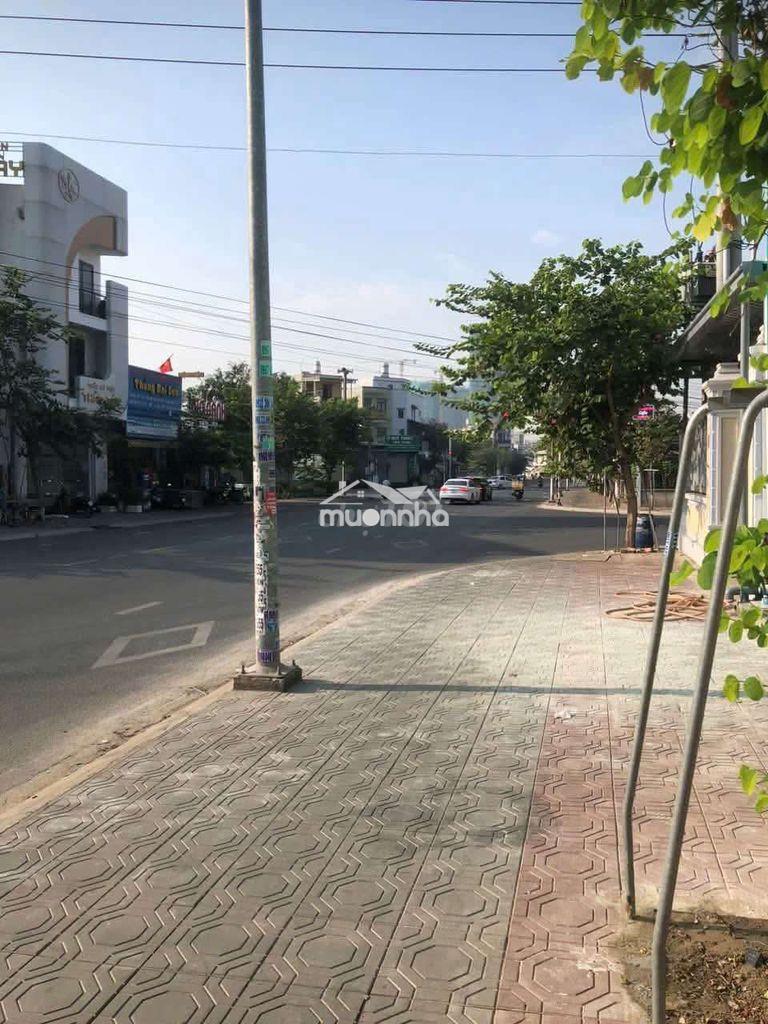 Nhà lầu gần ngã ba cây lơn - Ảnh 2