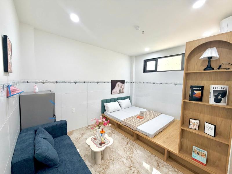 Nhà mới gần hàng xanh full nội thất, gần hutech, uef, gtvt, ngoại thương, thuận tiện di chuyển a1, thủ đức, gò vấp.....