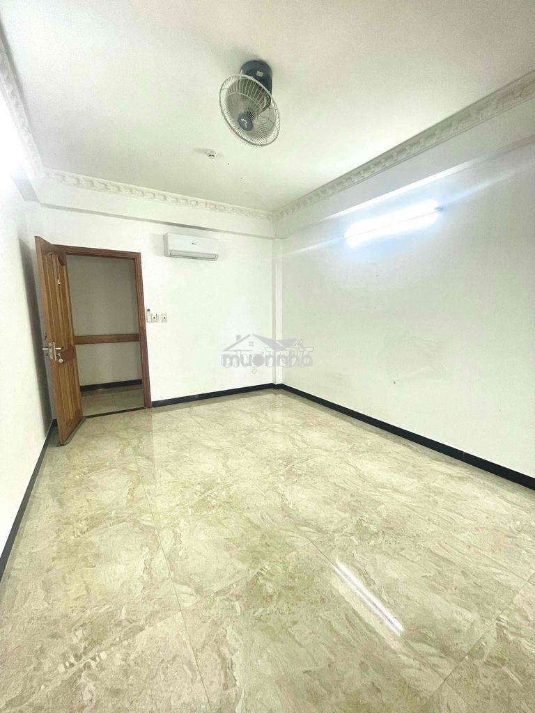 2p tách bếp 5tr. 1p tách bếp 3tr9. điện 2k6 thôi